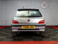 Second-hand Peugeot 106 Quiksilver 85 CP (62 kW) 1999 Argintiu Hatchback