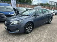 Used Toyota Avensis 124 HP (91 kW) 2012 Blue Sedan