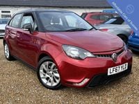 Used MG MG3 106 HP (77 kW) 2018 Red Hatchback