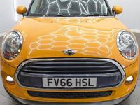Usado Mini Cooper D Hatch 116 HP (85 kW) 2017 Citadino