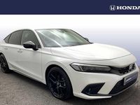 Begagnad Honda Civic Hybrid 143 HK (105 kW) 2022 Vit Halvkombi