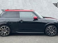 Usado Mini Cooper Hatch 154 HP (113 kW) 2024 Preto Citadino