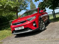 Used Kia Stonic 100 HP (73 kW) 2019 Red SUV