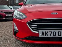 Used Ford Focus Zetec 120 HP (88 kW) 2020 Red Hatchback