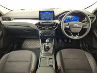 Käytetty Ford Kuga Titanium 120 HP (88 kW) 2021 Valkoinen Katumaasturi