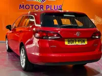Used Vauxhall Astra SRi 150 HP (110 kW) 2017 Red Estate