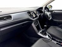 Used VW T-Roc Active 110 HP (80 kW) 2021 White SUV