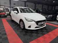 Used Mazda 2 2015 White Hatchback