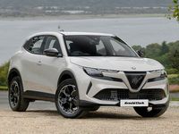 New Alfa Romeo GT Junior 136 HP (100 kW) 2025 Beige Hatchback