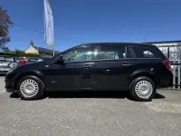 Used Vauxhall Astra Design Edition 110 HP (80 kW) 2010 Black Estate