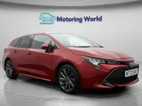 Używany Toyota Corolla Design 196 KM (144 kW) 2022 Czerwony Kombi