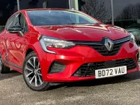 Used Renault Clio Evolution 90 HP (66 kW) 2022 Red Hatchback