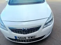 Used Vauxhall Astra SRi 2014 White Hatchback