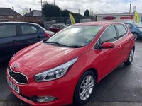 Used Kia Ceed 126 HP (92 kW) 2014 Red Hatchback