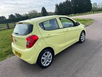 Second-hand Vauxhall Viva 75 CP (55 kW) 2017 Verde Hatchback