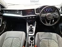 Used Audi A1 Sport 95 HP (69 kW) 2021 White SUV