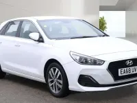Used Hyundai i30 SE 120 HP (88 kW) 2018 White Hatchback