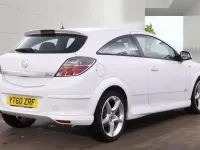 Used Vauxhall Astra Sport 2010 White Hatchback