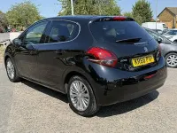 Used Peugeot 208 Allure 100 HP (73 kW) 2016 Black Hatchback