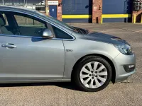 Used Vauxhall Astra 130 HP (95 kW) 2013 Silver Hatchback