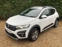 Used Dacia Sandero Comfort 100 HP (73 kW) 2022 White Hatchback