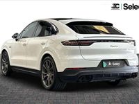Used Porsche Cayenne 464 HP (341 kW) 2022 White SUV