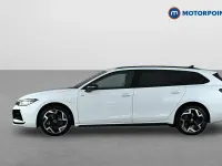 Used VW Passat R-line 272 HP (200 kW) 2025 White Estate