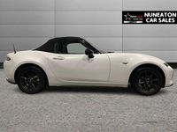 Used Mazda MX5 Inclusive 131 HP (96 kW) 2016 White Cabriolet