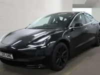 Usado Tesla Model 3 Standard Range 239 kW (325 HP) 2019 Preto Sedan