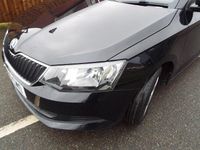 Used Skoda Fabia SE 90 HP (66 kW) 2016 Black Estate