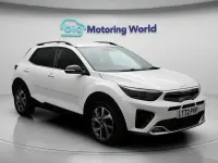 Begagnad Kia Stonic GT-Line 118 HK (86 kW) 2022 Vit SUV