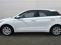 Used Hyundai i20 84 HP (61 kW) 2017 White Hatchback
