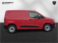 Used Peugeot Partner S 101 HP (74 kW) 2024 Red MPV