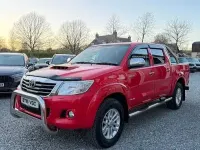 Used Toyota HiLux 171 HP (125 kW) 2015 Red Pickup
