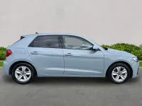 Usado Audi A1 Premium 94 HP (69 kW) 2021 Cinzento SUV