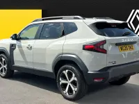New Dacia Duster Journey 140 HP (102 kW) 2026 Cream Estate