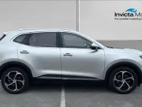 Used MG HS SE 162 HP (119 kW) 2023 Silver metallic SUV
