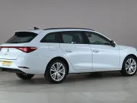 Used Seat Leon SE Dynamic 115 HP (84 kW) 2021 White Estate