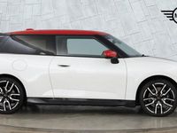 Begagnad Mini Cooper Hatch 133 kW (181 HK) 2024 Vit Halvkombi