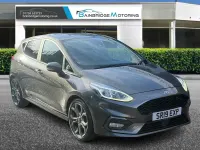 Usado Ford Fiesta ST-Line 125 HP (91 kW) 2019 Cinzento Citadino