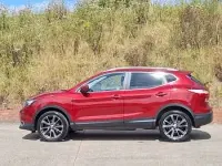 Used Nissan Qashqai Tekna 110 HP (80 kW) 2015 Red SUV