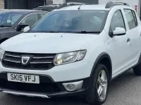 Used Dacia Sandero Lauréate 90 HP (66 kW) 2014 White Hatchback