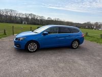 Used Peugeot 308 SW Allure 130 HP (95 kW) 2021 Blue Estate