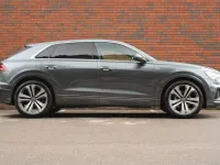Begagnad Audi Q8 S-Line 286 HK (210 kW) 2018 Grå SUV