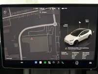 Used Tesla Model Y Long Range AWD 378 kW (514 HP) 2022 White SUV
