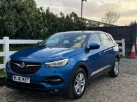 Usado Vauxhall Grandland X S 130 HP (95 kW) 2020 Azul SUV