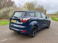 Usado Ford Kuga ST-Line X 150 HP (110 kW) 2018 Azul SUV