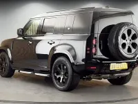 Used Land Rover Defender SE Dynamic 300 HP (220 kW) 2022 Black SUV