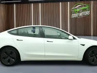 Używany Tesla Model 3 Standard Range 180 kW (245 KM) 2021 Sedan/Limuzyna