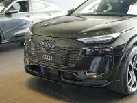 Nowe Audi e-tron Performance 225 kW (306 KM) 2026 SUV